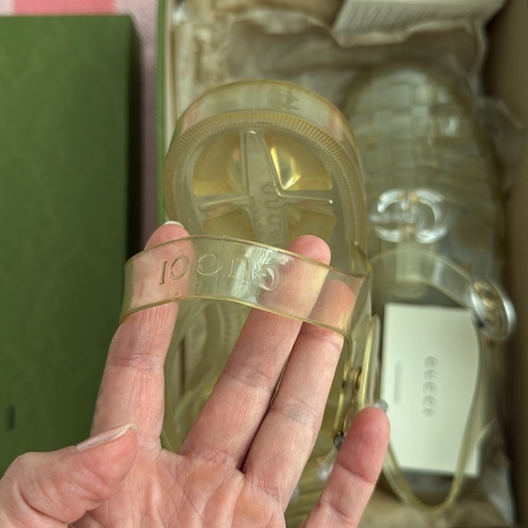 Great Condition Gucci Jelly Sandals - Picture 4 of 5